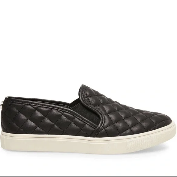 Steve Madden Ecemtrcq Black Slip On Sneakers - Size 10 - Picture 2 of 8